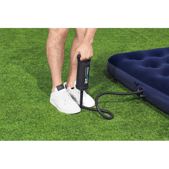Dmuchany Materac do spania Queen 2-osobowy flokowany BESTWAY 203x152x22cm + Pompka + 2 Poduszki Dmuchany Materac do spania Queen 2-osobowy flokowany BESTWAY 203x152x22cm + Pompka + 2 Poduszki