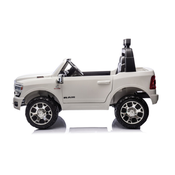 Pojazd RAM 3500 Biały