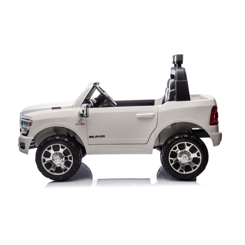 Pojazd RAM 3500 Biały