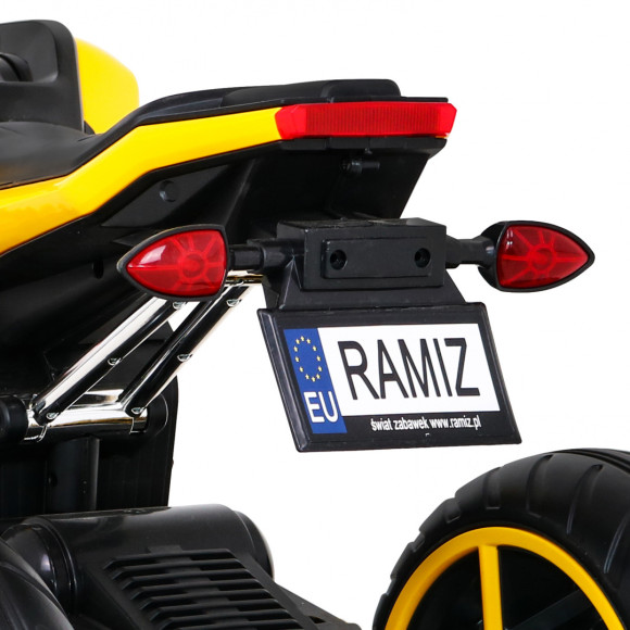 Motor Future na akumulator dla dzieci Żółty + Panel audio + Wolny Start + Koła EVA Motor Future na akumulator dla dzieci Żółty + Panel audio + Wolny Start + Koła EVA