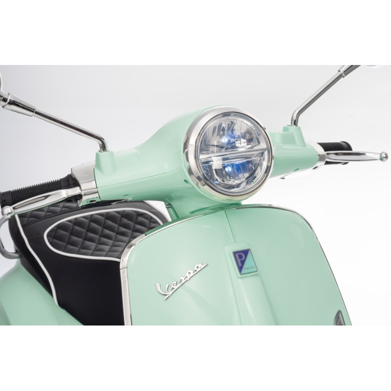 Pojazd Skuter Vespa ROMA Niebieski