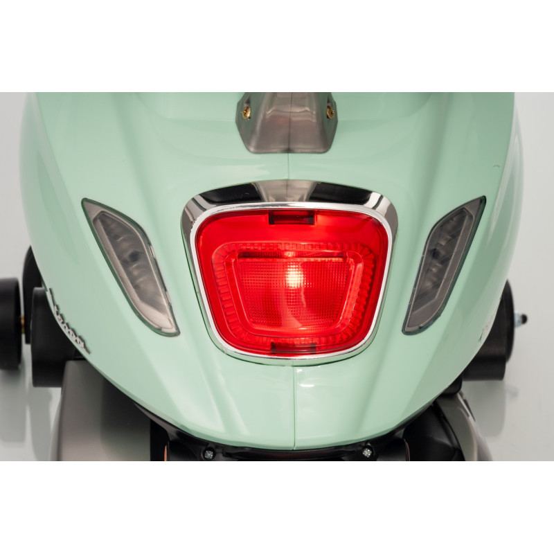 Pojazd Skuter Vespa ROMA Niebieski