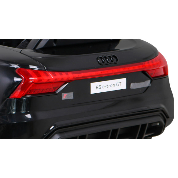 Audi RS E-Tron GT na akumulator Czarny + Pilot + Napęd 4x4 + Radio MP3 + LED + EVA