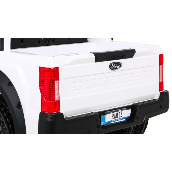 Pojazd Ford Super Duty Biały