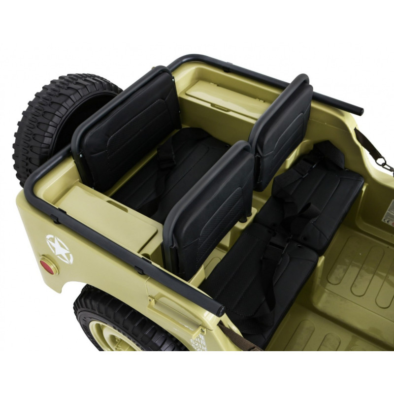 Autko Wojskowe Retro dla 3 dzieci Matcha + Napęd 4x4 + Schowki + EVA + Wolny Start + MP3 LED