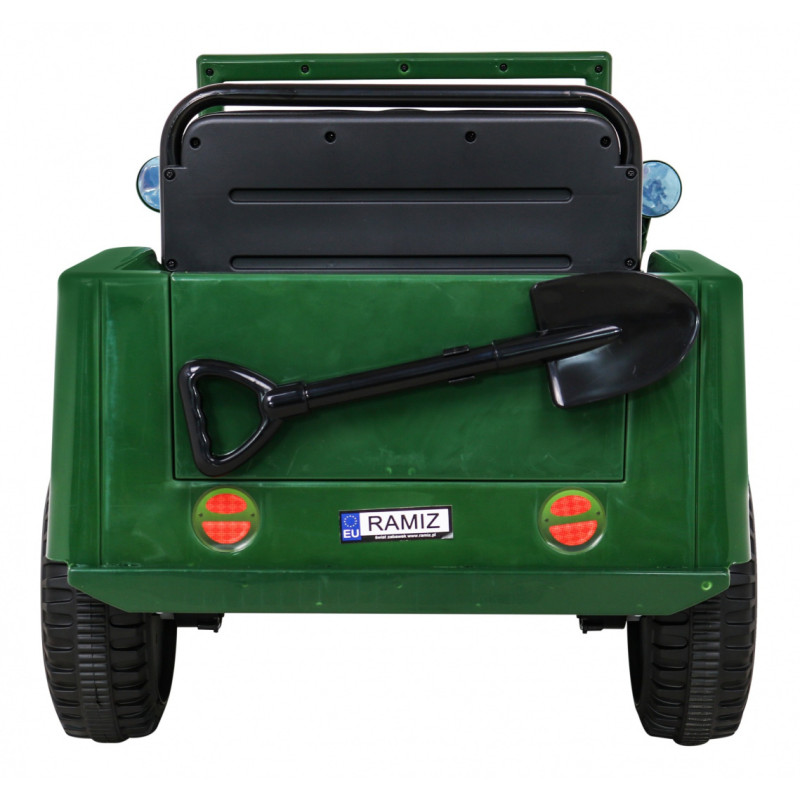 Autko Wojskowe Retro dla dzieci Zielony + Napęd 4x4 + Pilot + 2 Bagażniki + Wolny Start + MP3 LED