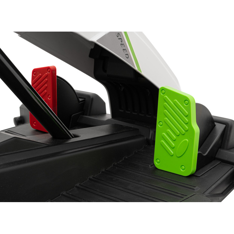 Gokart Fast 3 Drift na akumulator dla dzieci Biały + Funkcja driftu + Silniki 2x150W + Radio LED + Pasy