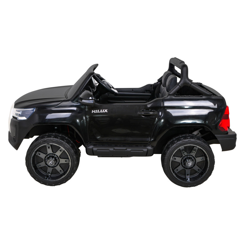 Toyota Hilux na akumulator dla dzieci Czarny + Napęd 4x4 + Pilot + 2 bagażniki + Radio MP3 + LED