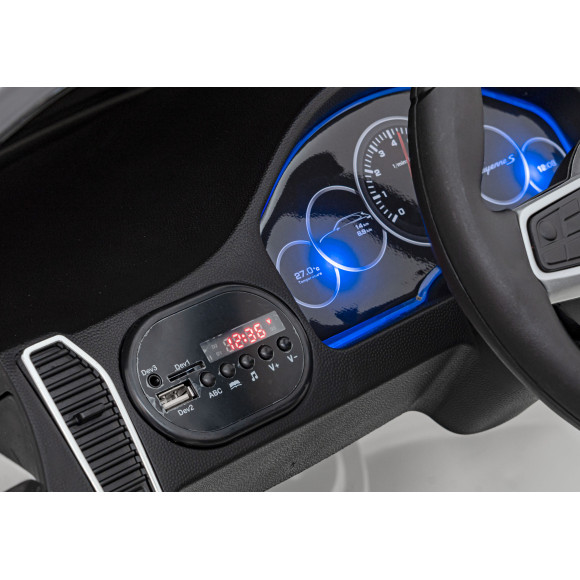 Porsche Cayenne S na akumulator dla dzieci Lakier Biały + Pilot + Wolny START + EVA + Audio LED Porsche Cayenne S na akumulator dla dzieci Lakier Biały + Pilot + Wolny START + EVA + Audio LED