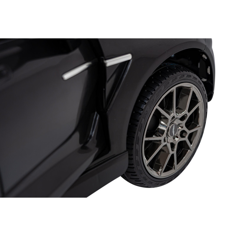 Pojazd Aston Martin DBX Czarny