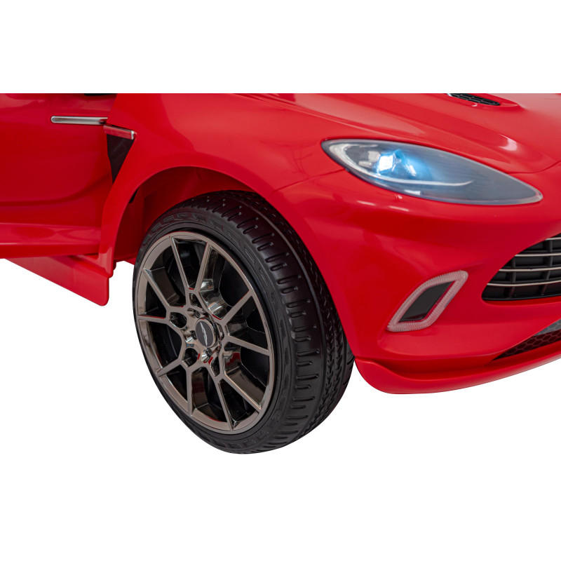 Pojazd Aston Martin DBX Czerwony