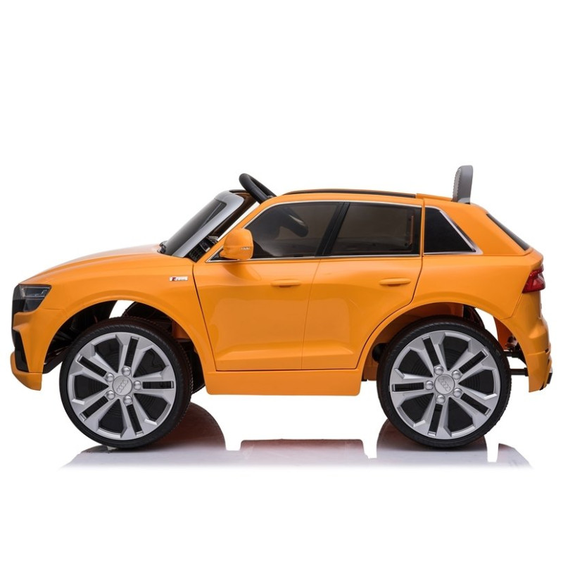 Auto na Akumulator Audi Q8 JJ2066 Żółty Lakierowany