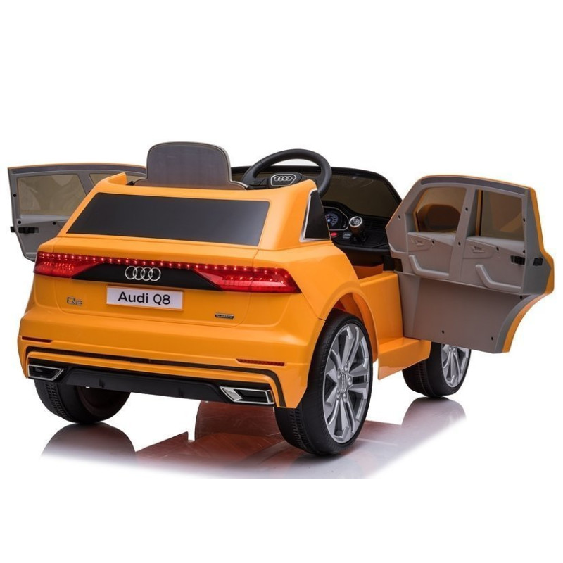 Auto na Akumulator Audi Q8 JJ2066 Żółty Lakierowany