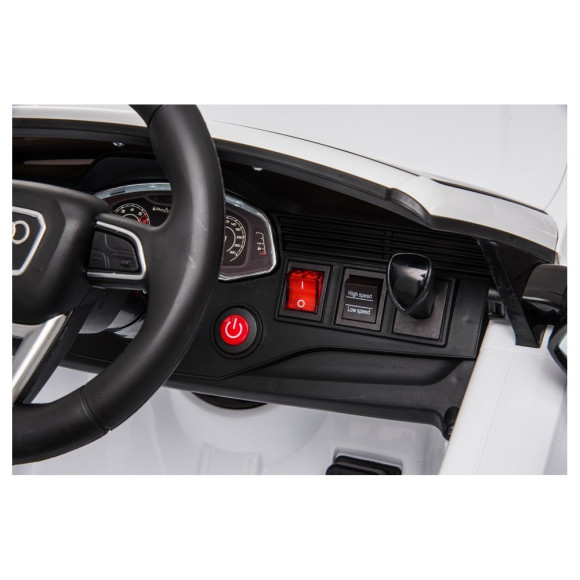 Samochód na akumulator Audi RS Q8 biały