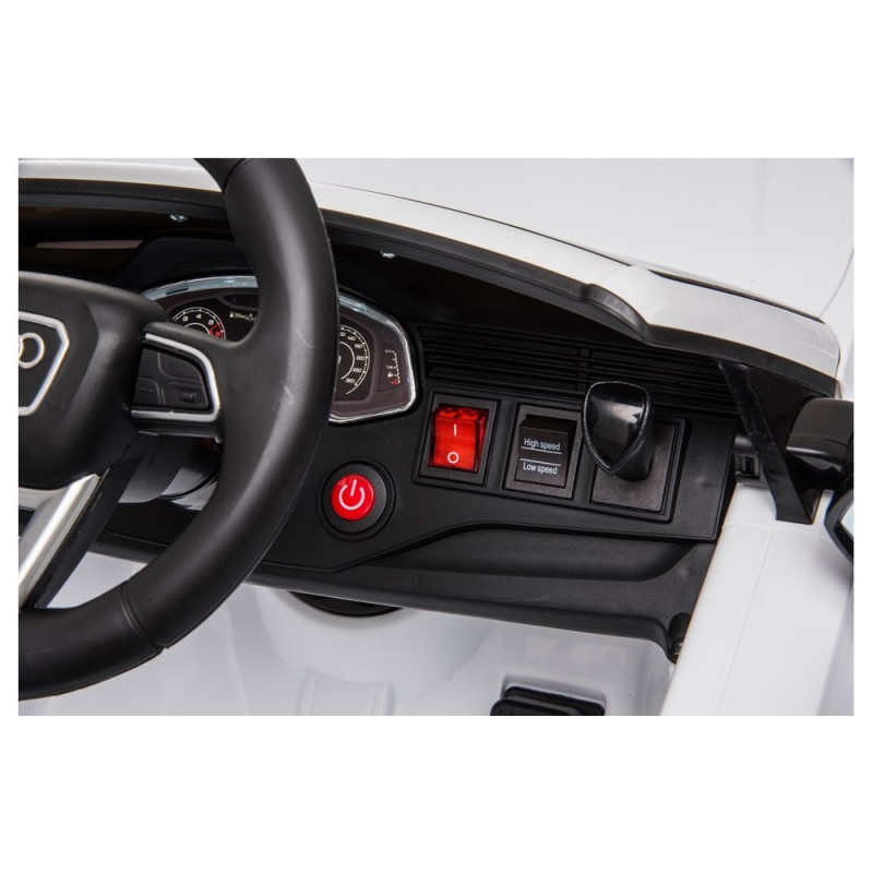 Samochód na akumulator Audi RS Q8 biały