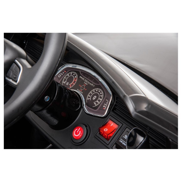 Samochód na akumulator Audi RS Q8 czarny Samochód na akumulator Audi RS Q8 czarny