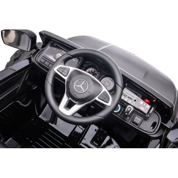 Auto Na Akumulator Mercedes  DK-MT950 4x4 Czarny Lakierowany