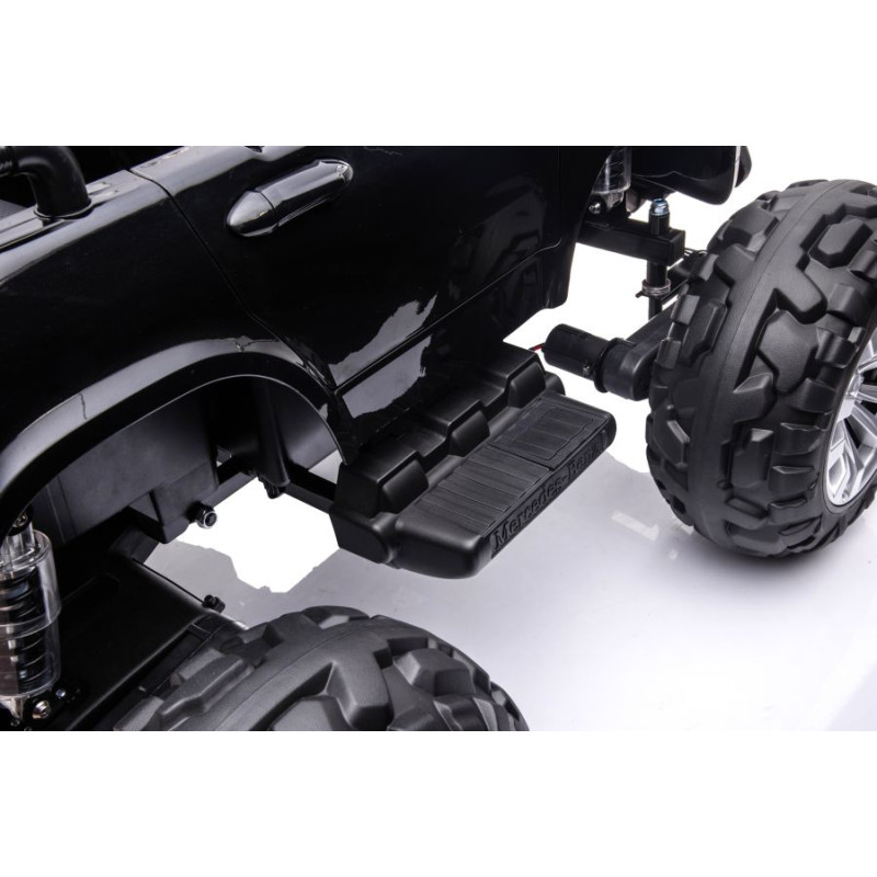Auto Na Akumulator Mercedes  DK-MT950 4x4 Czarny Lakierowany