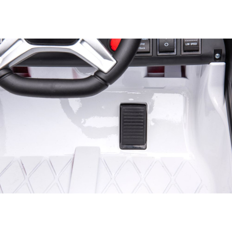 Auto Na Akumulator Mercedes Benz G63  6X6 Biały