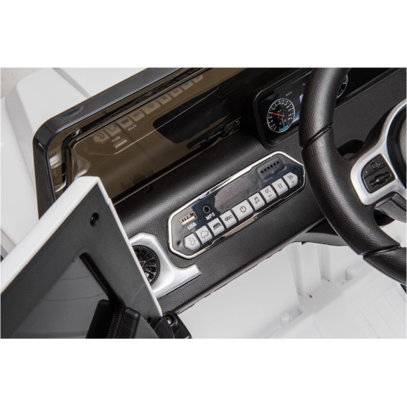 Samochód na akumulator Mercedes G500 biały Samochód na akumulator Mercedes G500 biały