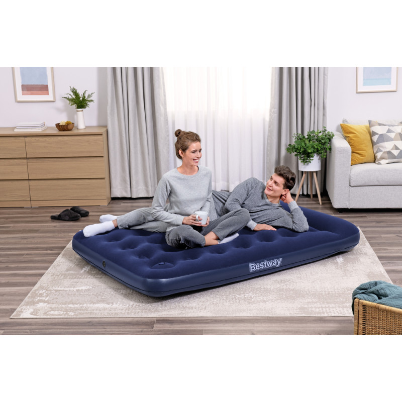 Dmuchany Materac Z Pompką 191 x 137 x 28 cm Bestway 67225
