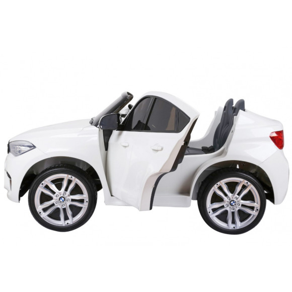 BMW X6M XXL dla 2 dzieci Biały + Pilot + Ekoskóra + Pasy + Wolny Start + MP3 USB + LED BMW X6M XXL dla 2 dzieci Biały + Pilot + Ekoskóra + Pasy + Wolny Start + MP3 USB + LED