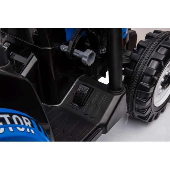 Pojazd MEGA Traktor D68 Z Przyczepką Niebieski Pojazd MEGA Traktor D68 Z Przyczepką Niebieski