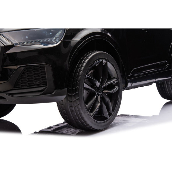 Auto na Akumulator Audi Q7  Czarne Lakierowane
