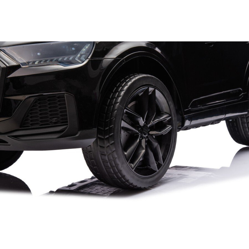 Auto na Akumulator Audi Q7  Czarne Lakierowane